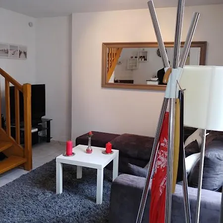 Jean De Vienne Apartment *