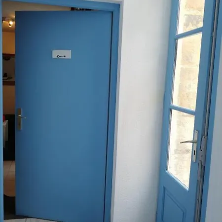 Apartment Jean De Vienne